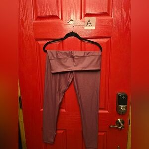 ZYIA Maroon Activewear Leggings